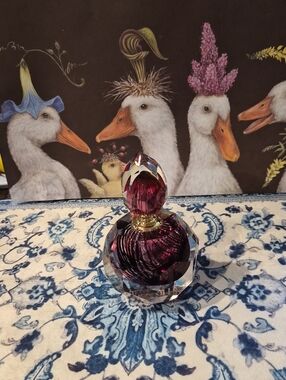 Magnificent Old World Parfume Dispenser